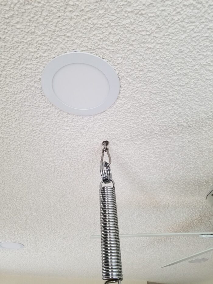 Patient Model Back Bubble With I Hook And Quick Link For Suspension To Be Installed In A Beam - Image 2